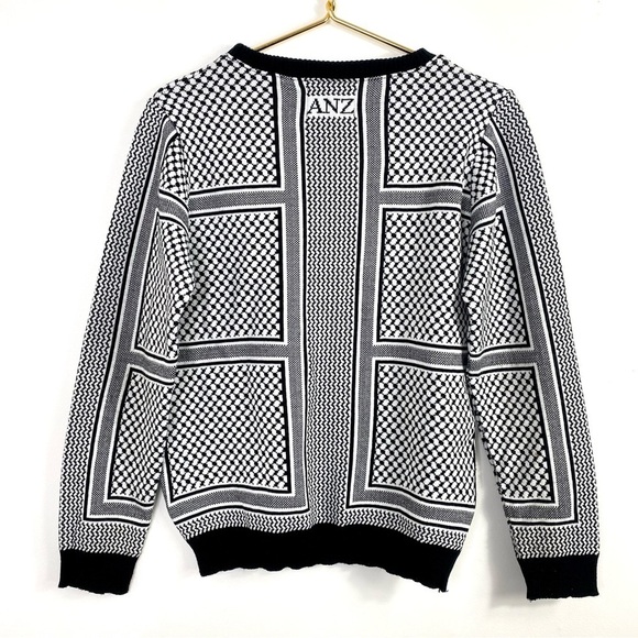 Anz Retoro Monochrome Crew Neck Sweater In Black with White Size S NWOT - Picture 3 of 11